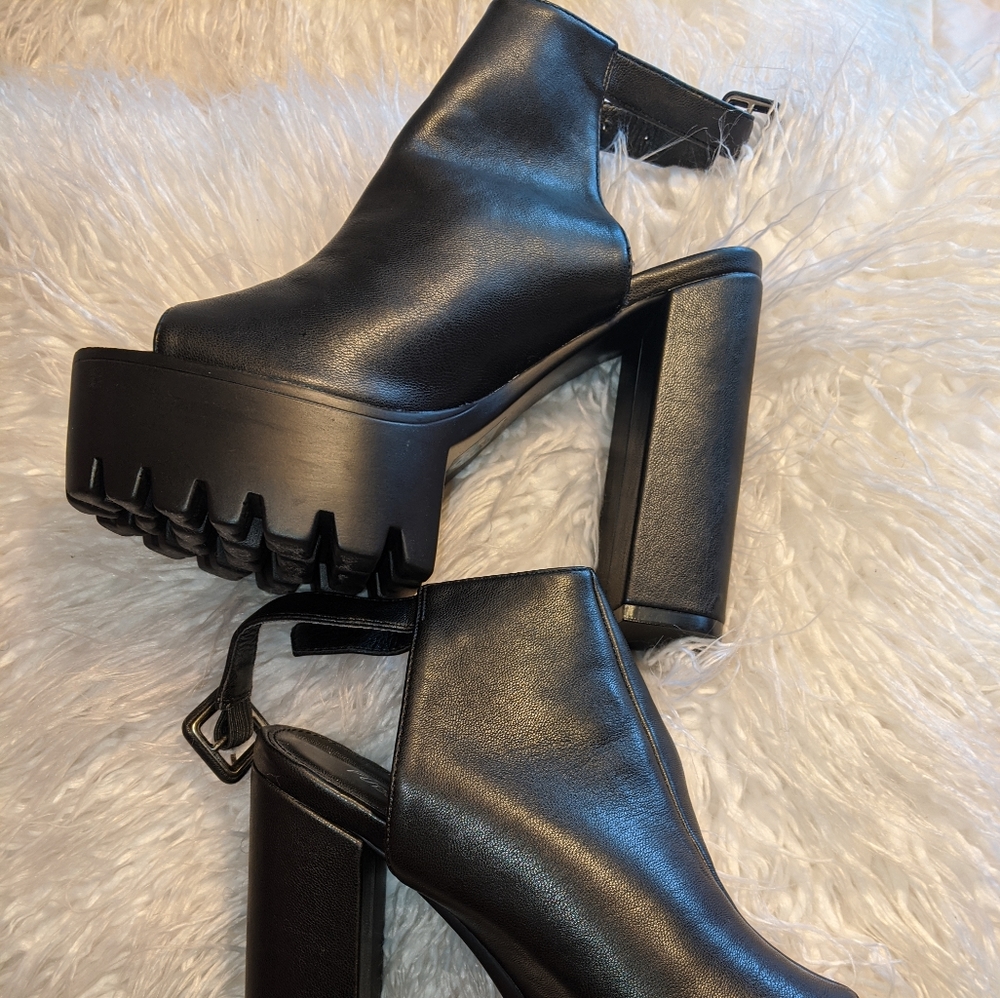 Open-Toe Platform Heel